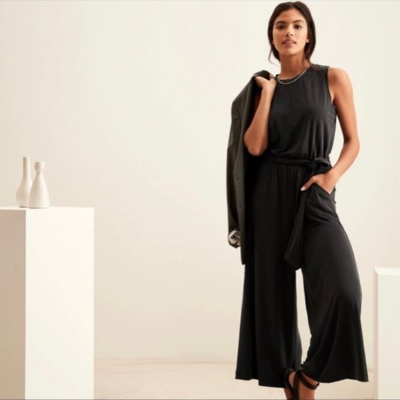 Banana Republic Pants - 🍌Banana Republic Black Wide Leg Cropped Jumpsuit, Size 8🍌